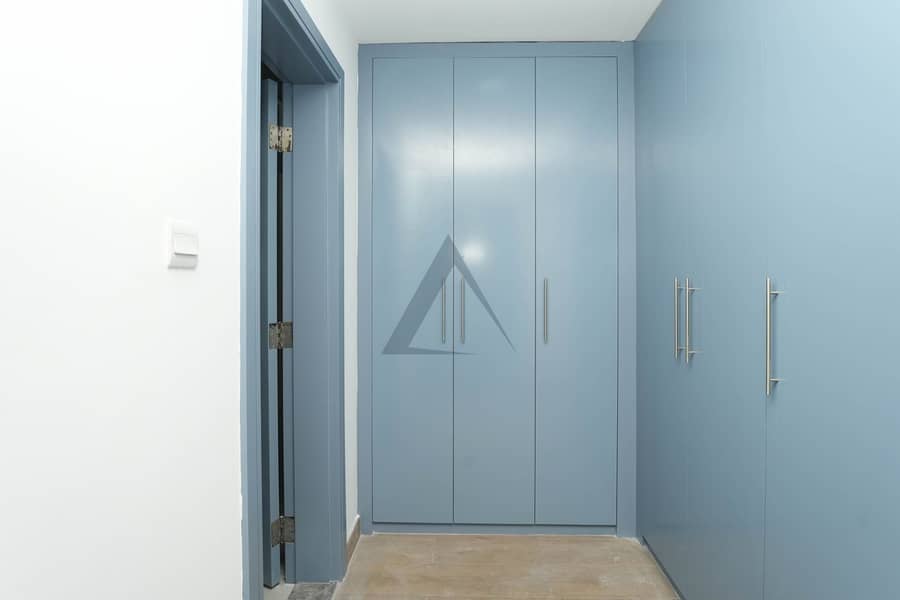 Vacant | Spacious | Prime location - Image 12