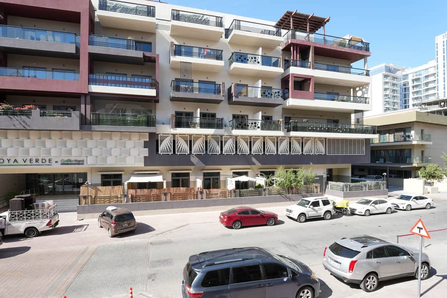 Vacant | Spacious | Prime location - Image 25