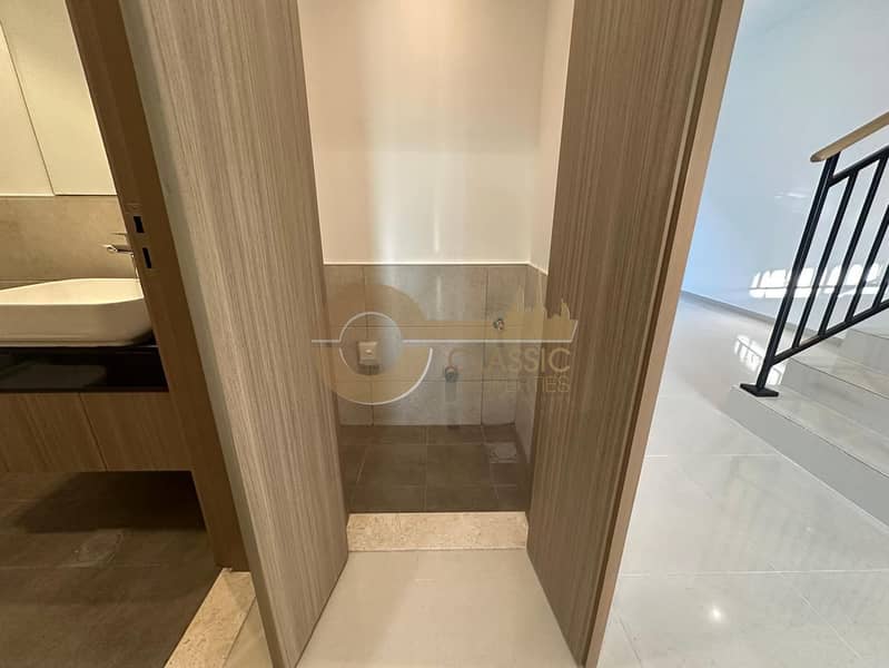 Modern 3BR with Garden | Ideal Investment - Image 11