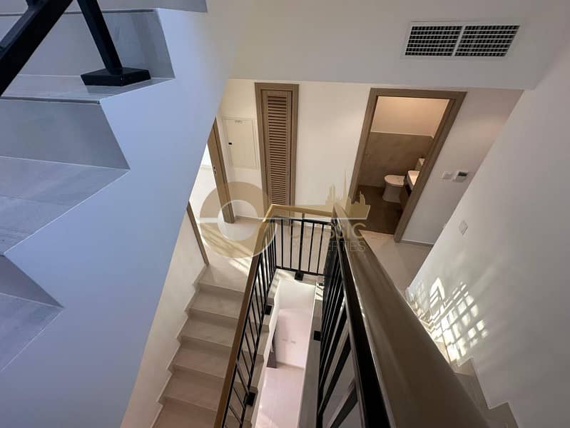 Modern 3BR with Garden | Ideal Investment - Image 20