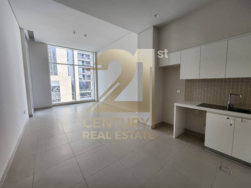 CANAL VIEW | UNFURNISHED | GENUINE RE-SALE