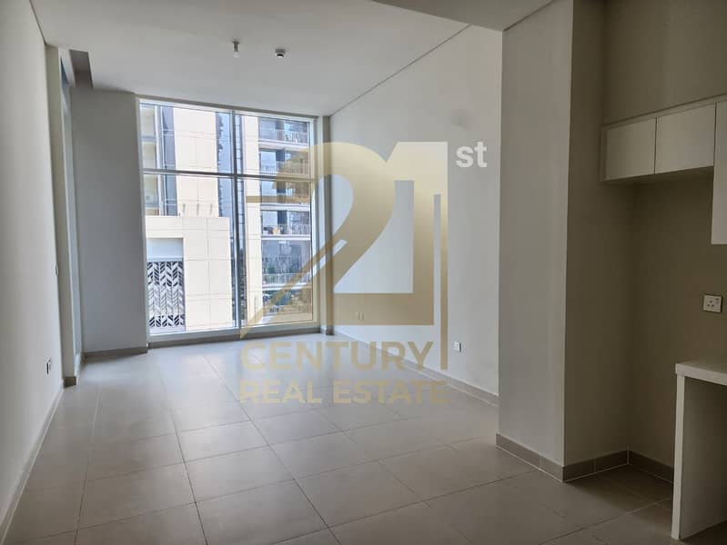 CANAL VIEW | UNFURNISHED | GENUINE RE-SALE