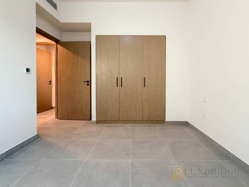 Just Handed Over | Close to Pool | Spacious 4br - Image 12