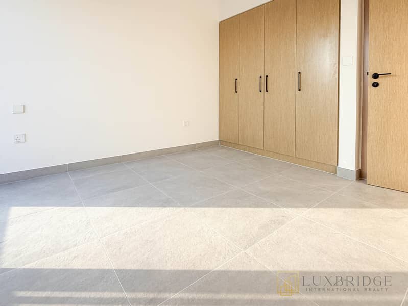 Just Handed Over | Close to Pool | Spacious 4br - Image 14