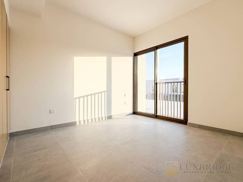 Just Handed Over | Close to Pool | Spacious 4br - Image 15