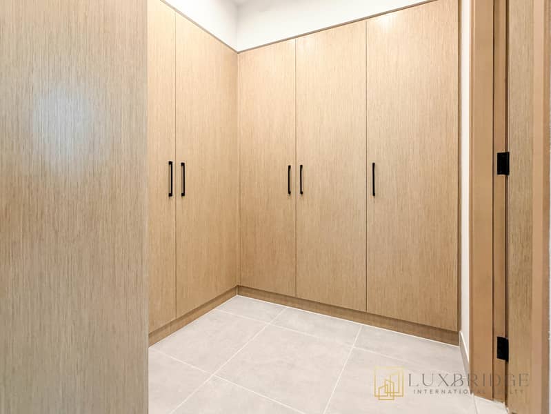 Just Handed Over | Close to Pool | Spacious 4br - Image 18