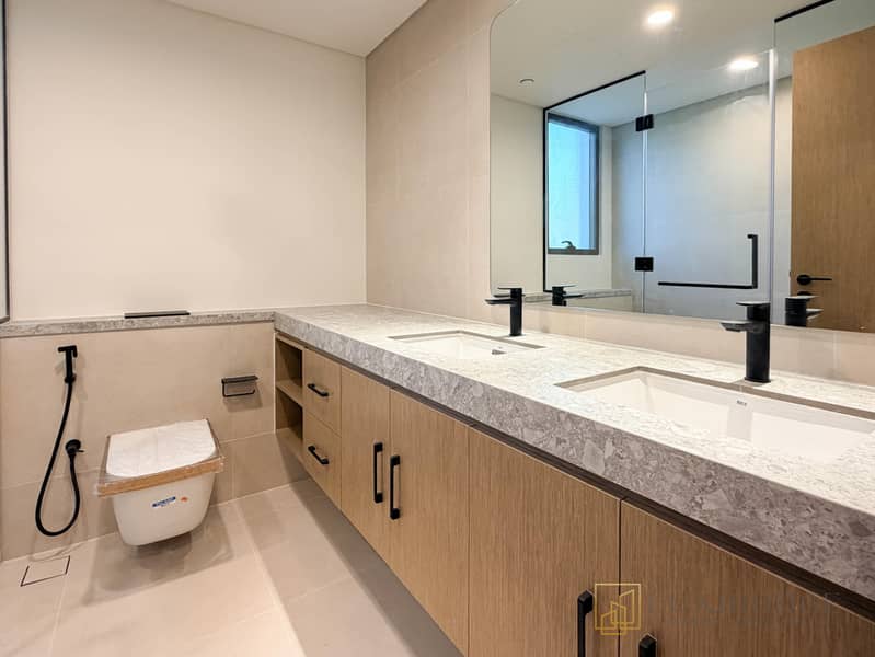 Just Handed Over | Close to Pool | Spacious 4br - Image 24