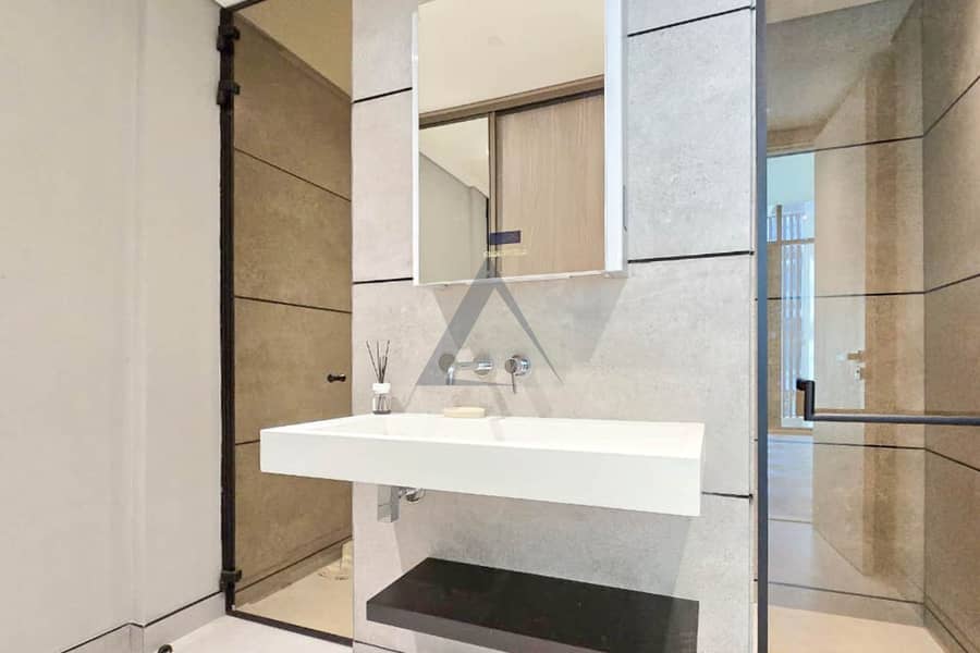 Spacious 1BR | Pool View | Ready to Move In - Image 10