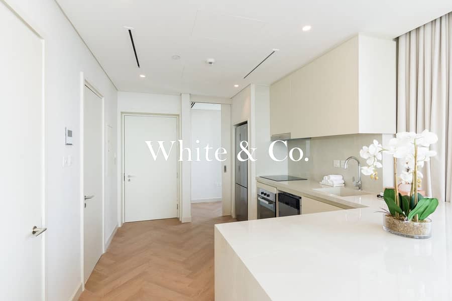 Fully Upgraded |Marina Sea View | Luxury - Image 7