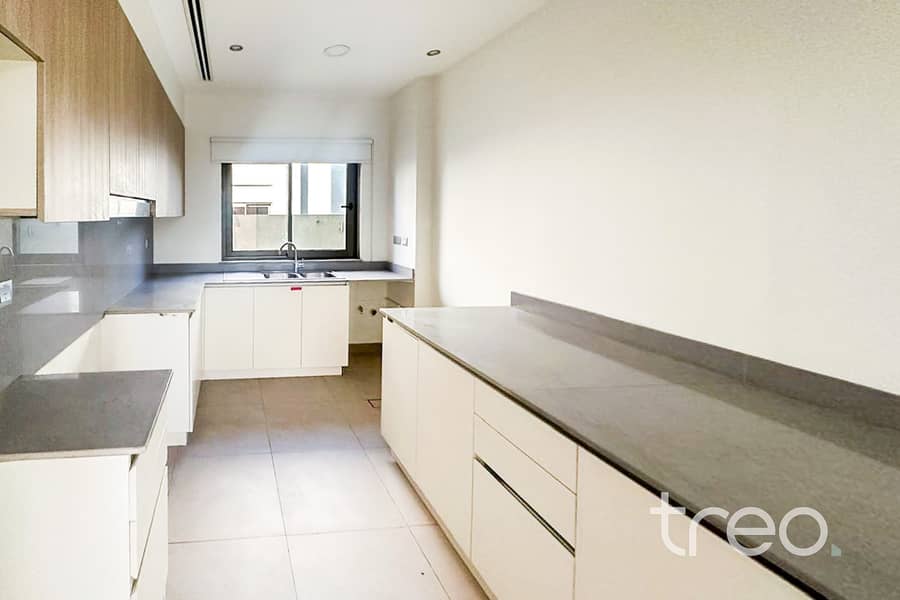 4 Bed | Single Row | Prime | Spacious