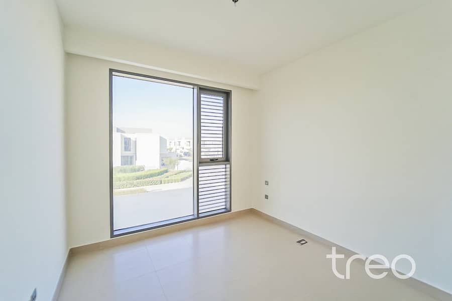 4 Bed | Single Row | Prime | Spacious - Image 13