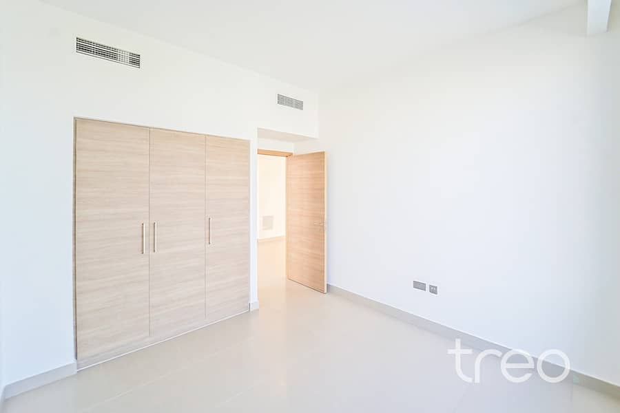 4 Bed | Single Row | Prime | Spacious - Image 14