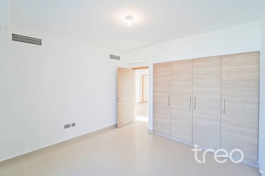 4 Bed | Single Row | Prime | Spacious - Image 16