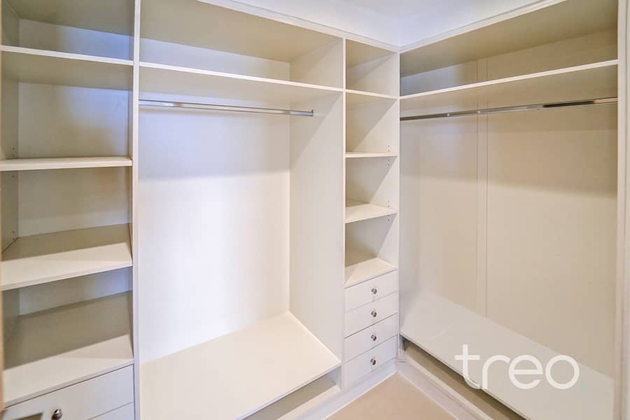 4 Bed | Single Row | Prime | Spacious - Image 18