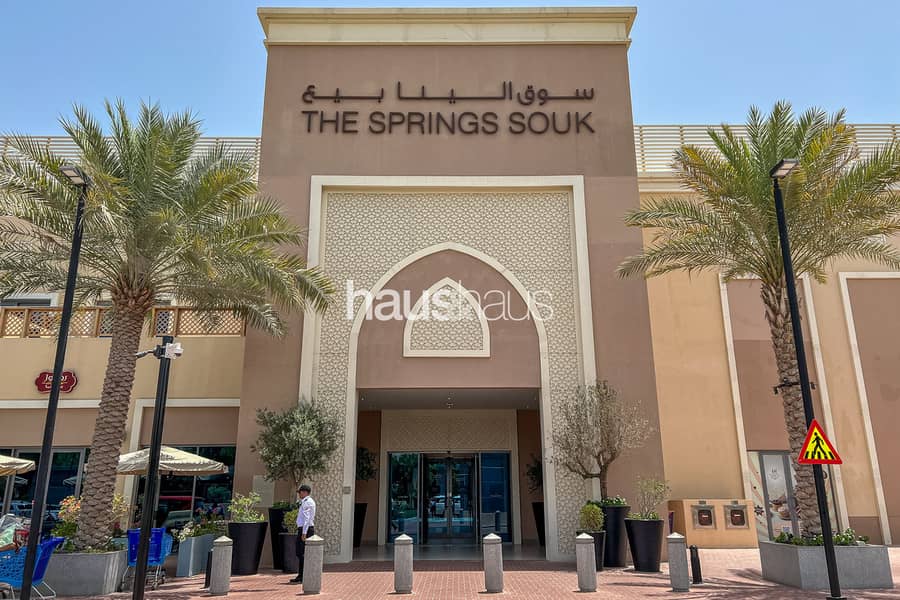 Bright and Stylish 4BR Villa | Family-Friendly - Image 20