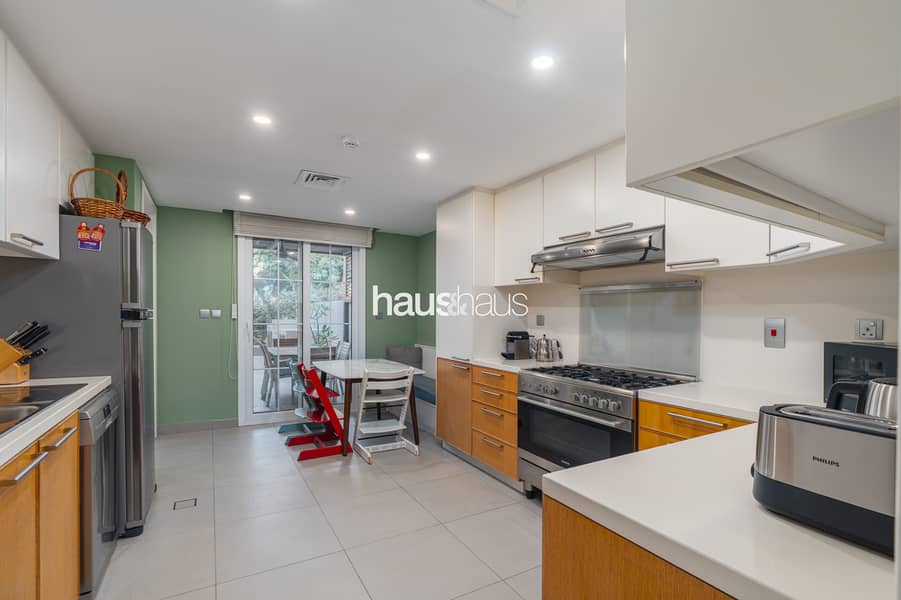 Bright and Stylish 4BR Villa | Family-Friendly - Image 37