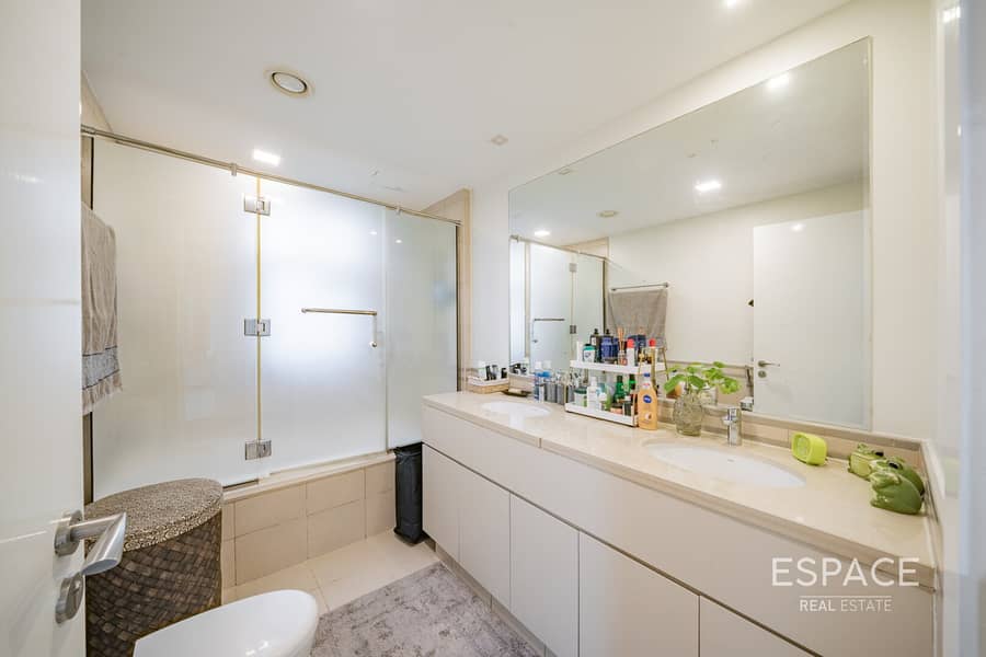 Corner Villa | Upgraded | Vastu - Image 14