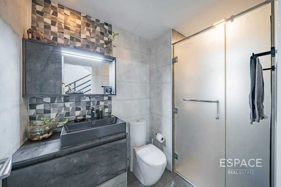 Corner Villa | Upgraded | Vastu - Image 17