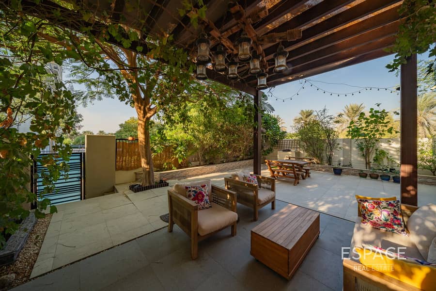 Corner Villa | Upgraded | Vastu