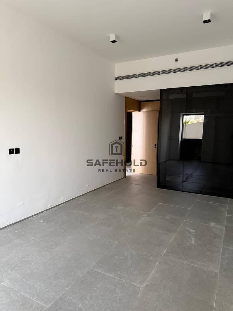 Spacious 1BHK with Jacuzzi | Prime Location | Urgently Available for Rent