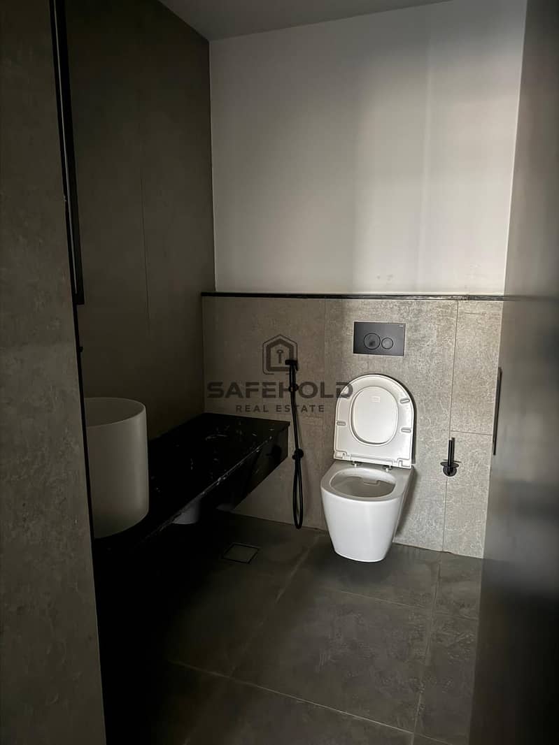 Spacious 1BHK with Jacuzzi | Prime Location | Urgently Available for Rent - Image 8