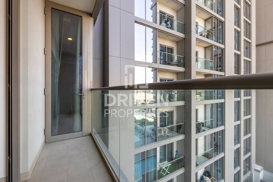 Fully Furnished | Modern Layout | Mid Floor - Image 15