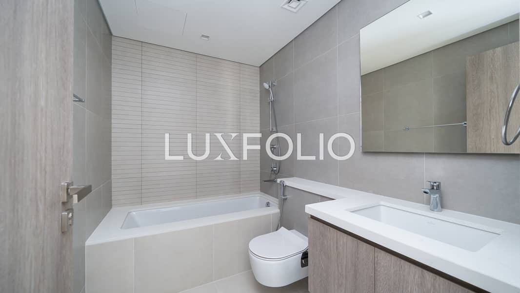 Corner Unit | Full Marina View | Available Now - Image 13