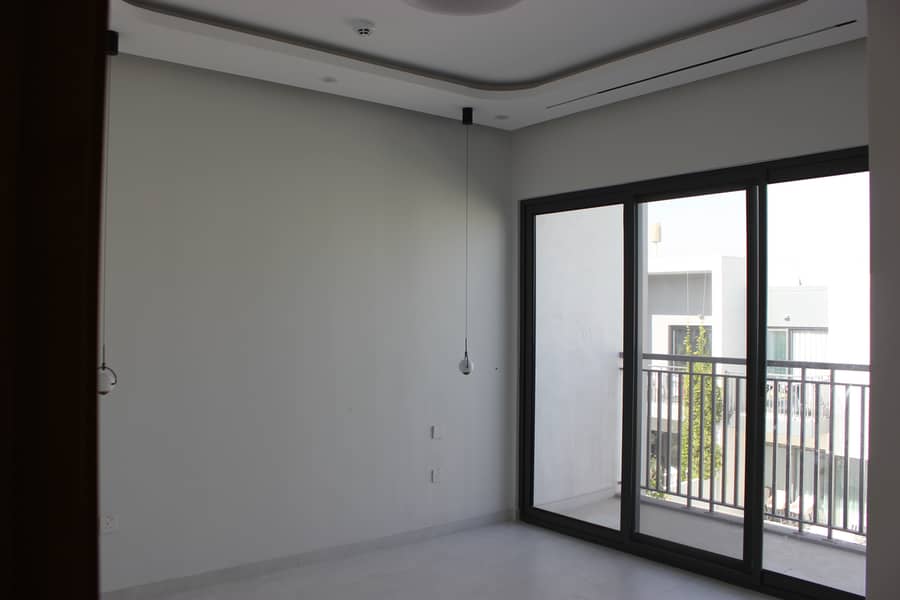 VACANT | CORNER UNIT | UPGRADED - Image 24