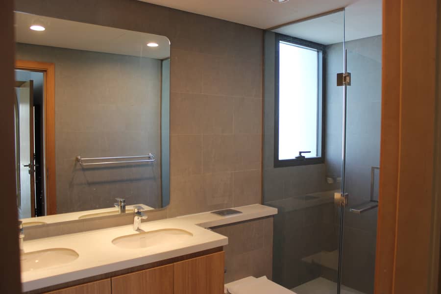 VACANT | CORNER UNIT | UPGRADED - Image 27