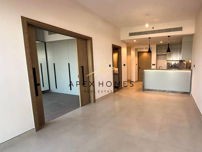 Vacant | Mid Floor | Brand new