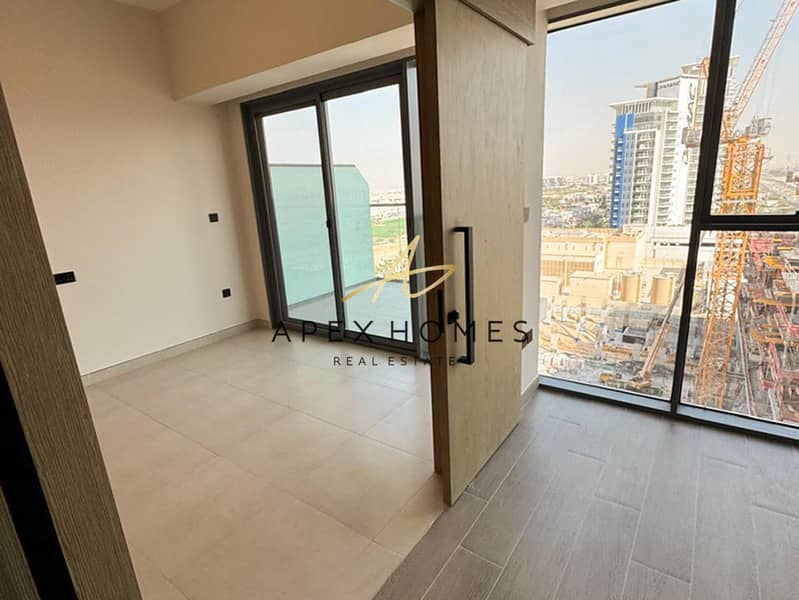 Vacant | Mid Floor | Brand new - Image 8