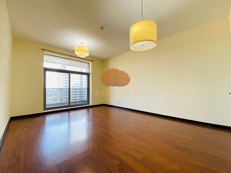 MARINA VIEWS, LARGE BALCONY, SPACIOUS 2BED+M