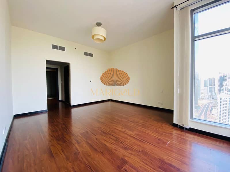 MARINA VIEWS, LARGE BALCONY, SPACIOUS 2BED+M