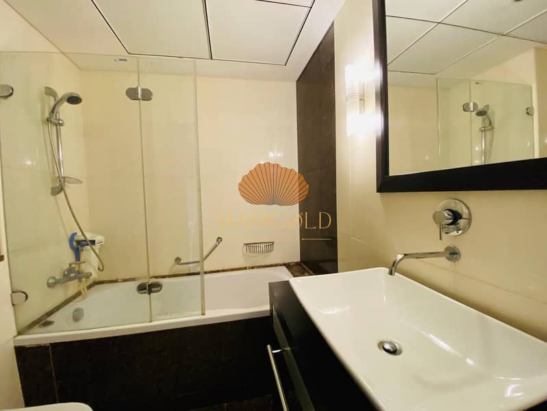 MARINA VIEWS, LARGE BALCONY, SPACIOUS 2BED+M - Image 11