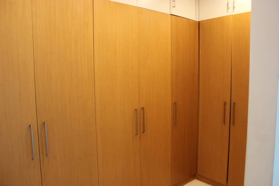 VACANT | CORNER UNIT | UPGRADED - Image 29