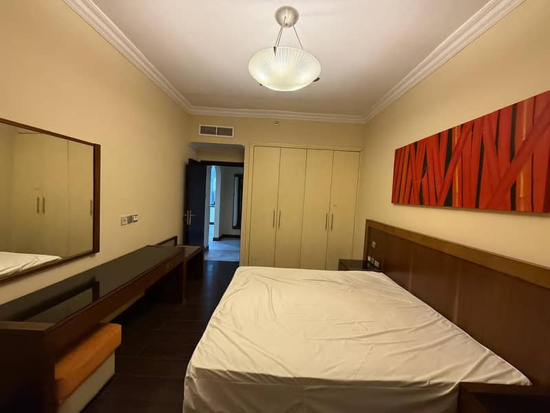 1BHK SPACIOUS FULLY FURNISHED APT CHILLER FREE (GYM POOL PARKING MAINTENANCE FREE)FOR FAMILY PRIME LOCATION