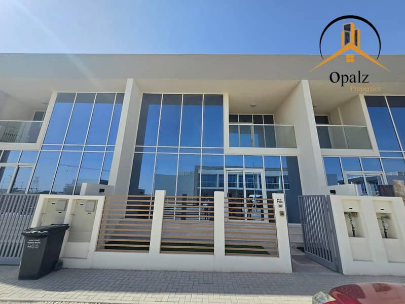 Perfect Family Living in Rukan | Garden + Natural Light + Great Community!