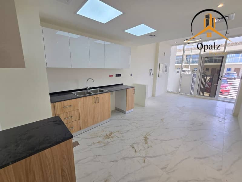 Perfect Family Living in Rukan | Garden + Natural Light + Great Community! - Image 6