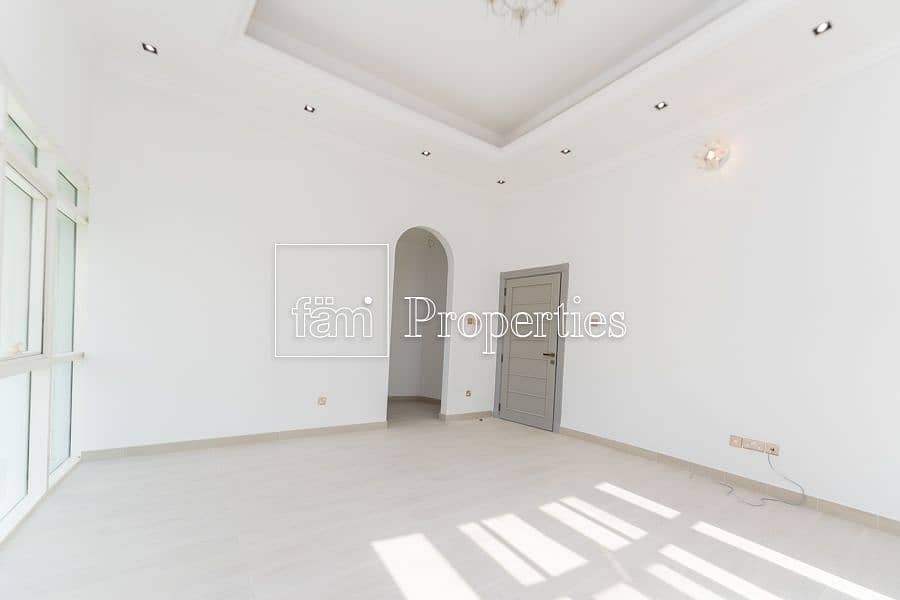 Beautiful and renovated Villa For Rent | Vacant - Image 18
