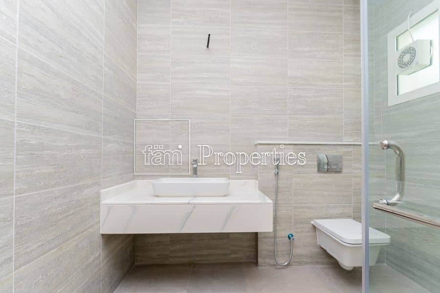 Beautiful and renovated Villa For Rent | Vacant - Image 26