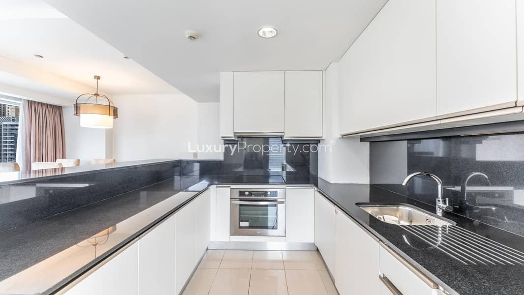 Exclusive | Corner Unit | Full Marina View - Image 10