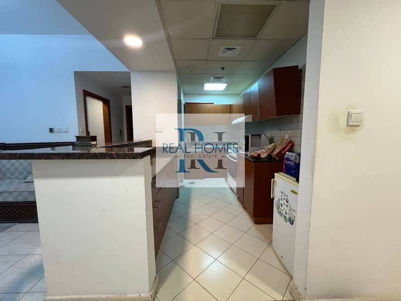 Spacious 1BHK | Pool View | Multiple Cheques - Image 8