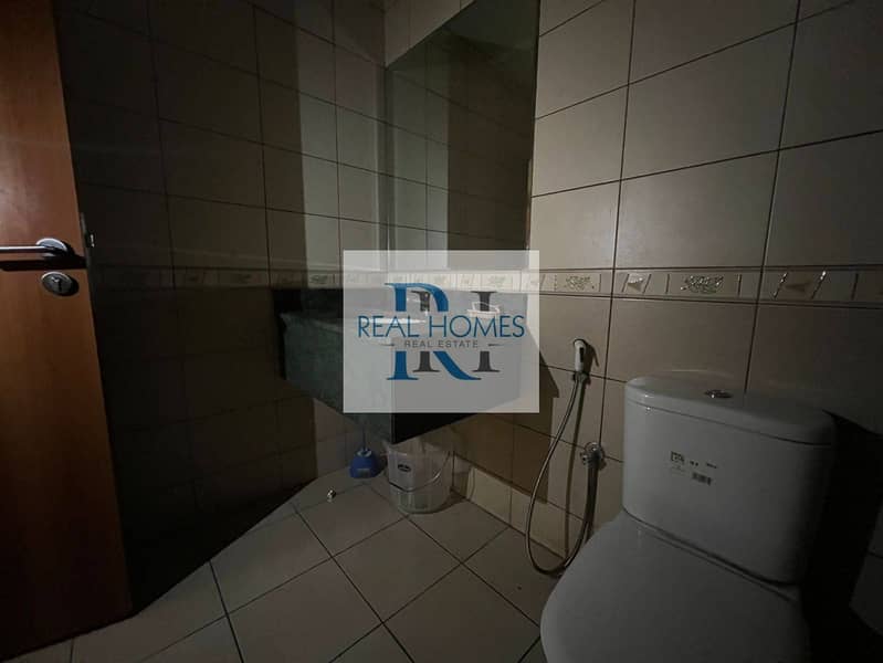 Spacious 1BHK | Pool View | Multiple Cheques - Image 9