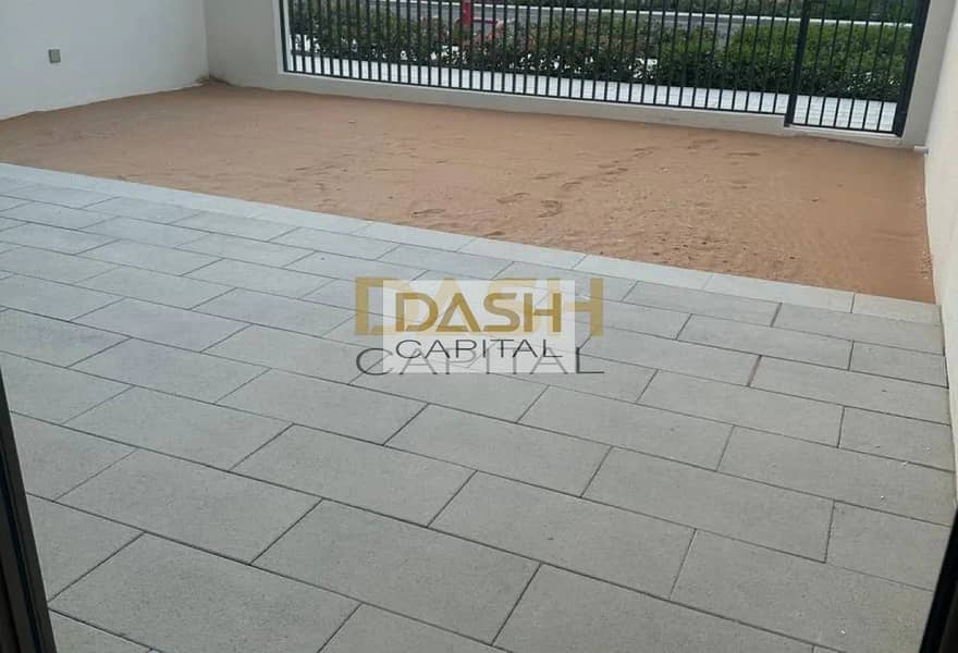 Spacious 3-BR | Prime Location | Family Community - Image 10