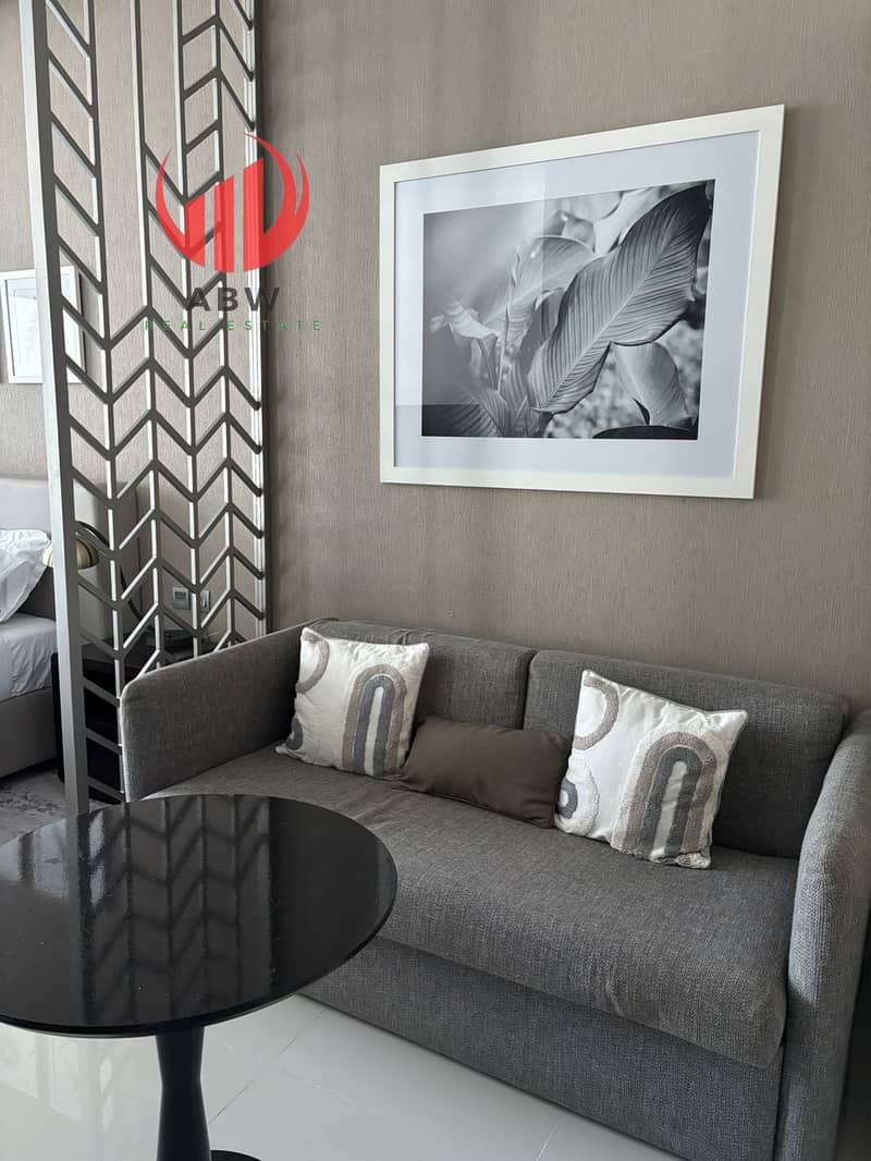 Canal View | Elegant Studio | Near Dubai Mall