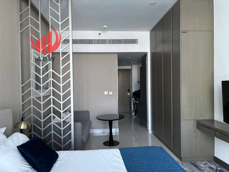 Canal View | Elegant Studio | Near Dubai Mall