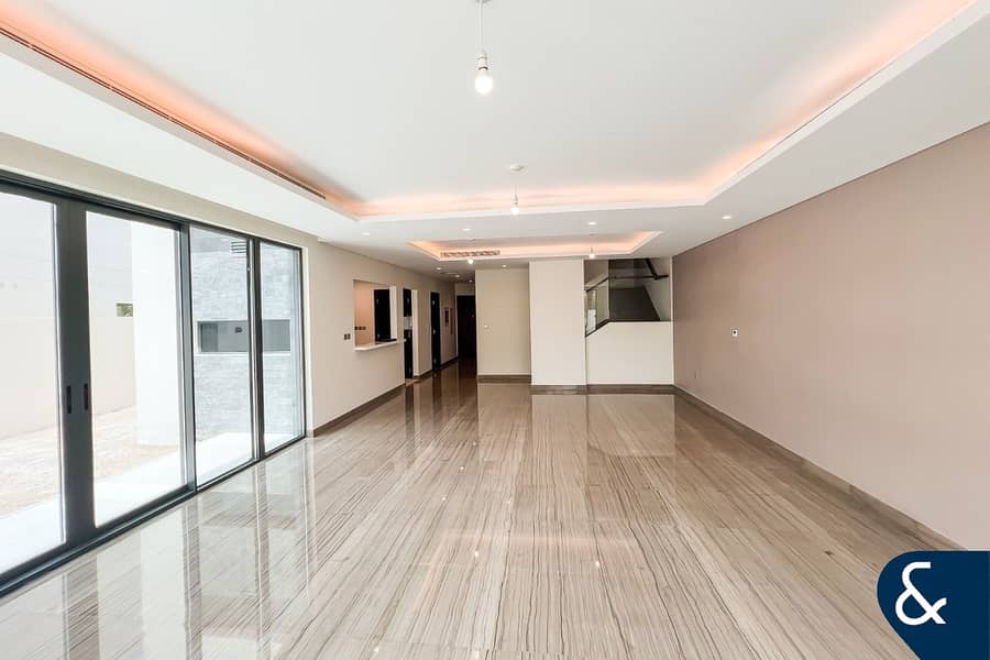 Brand New 6 bed | G+2 Townhouse | Vacant |