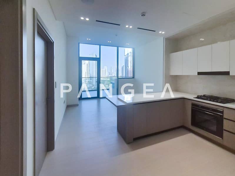 Smart Home | Private Pool | Park View