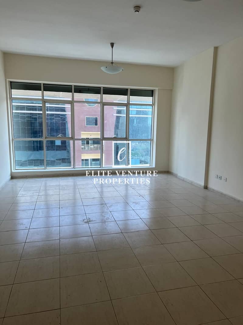 VACANT | SPACIOUS | 1 BEDROOM | PRIME LOCATION - Image 8