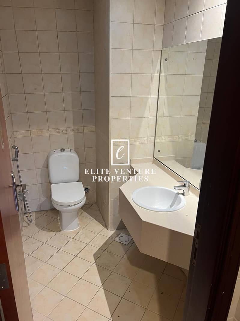 VACANT | SPACIOUS | 1 BEDROOM | PRIME LOCATION - Image 12